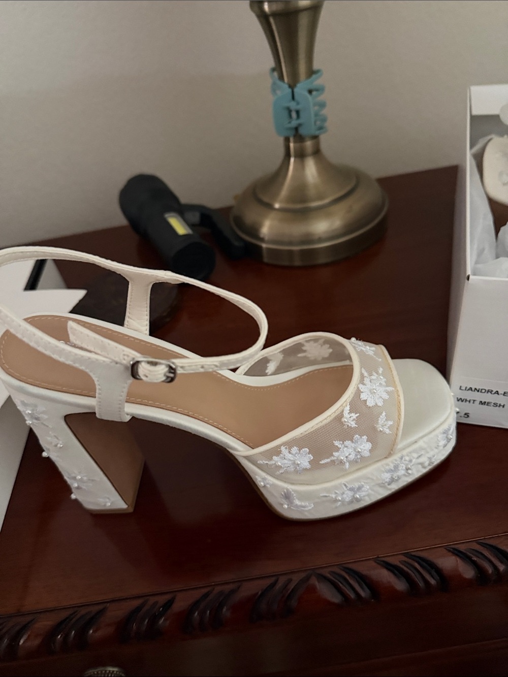 Steve Madden White platform heels
